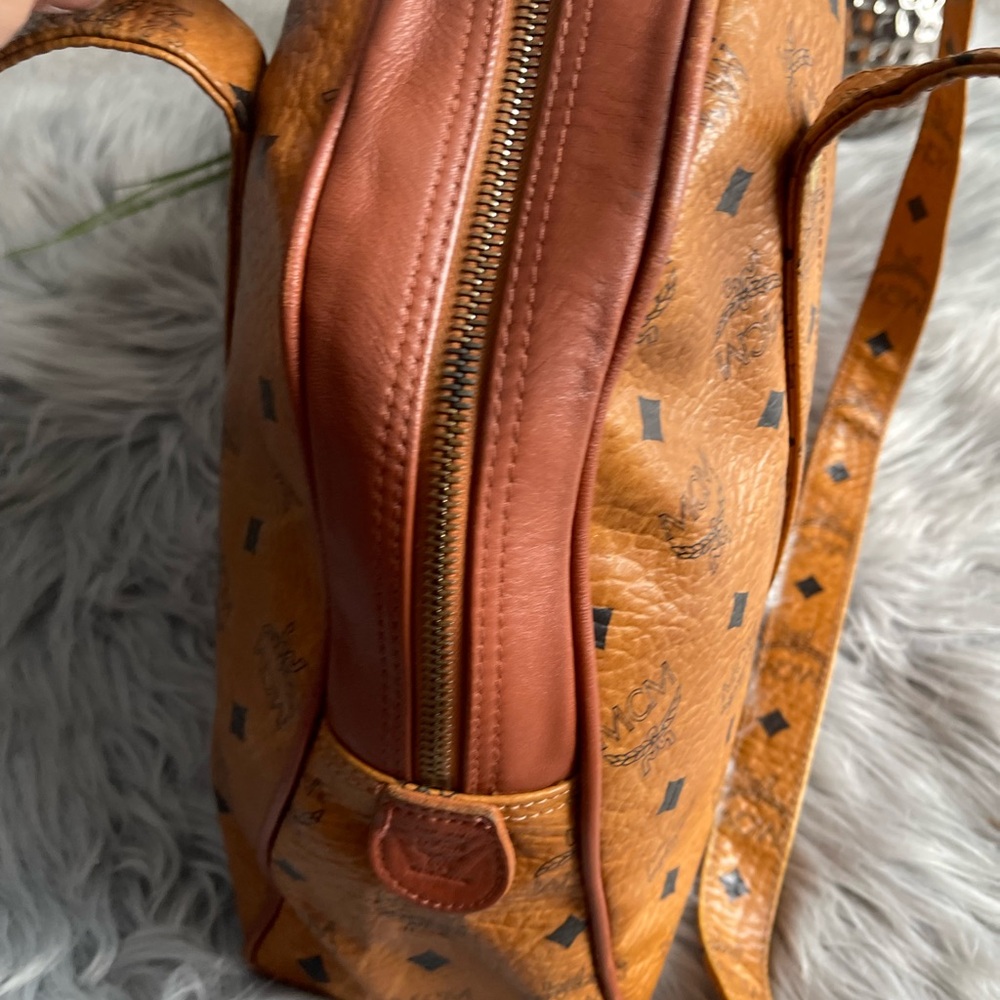 Authentic MCM vintage Congnac shopper tote large shoulder bag (KHS01) - Picture 4 of 15